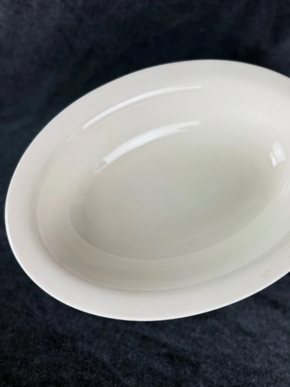 Vintage Buffalo China Lg Serving Bowl Oval White 10.5 X 8 in Restaurant Ware